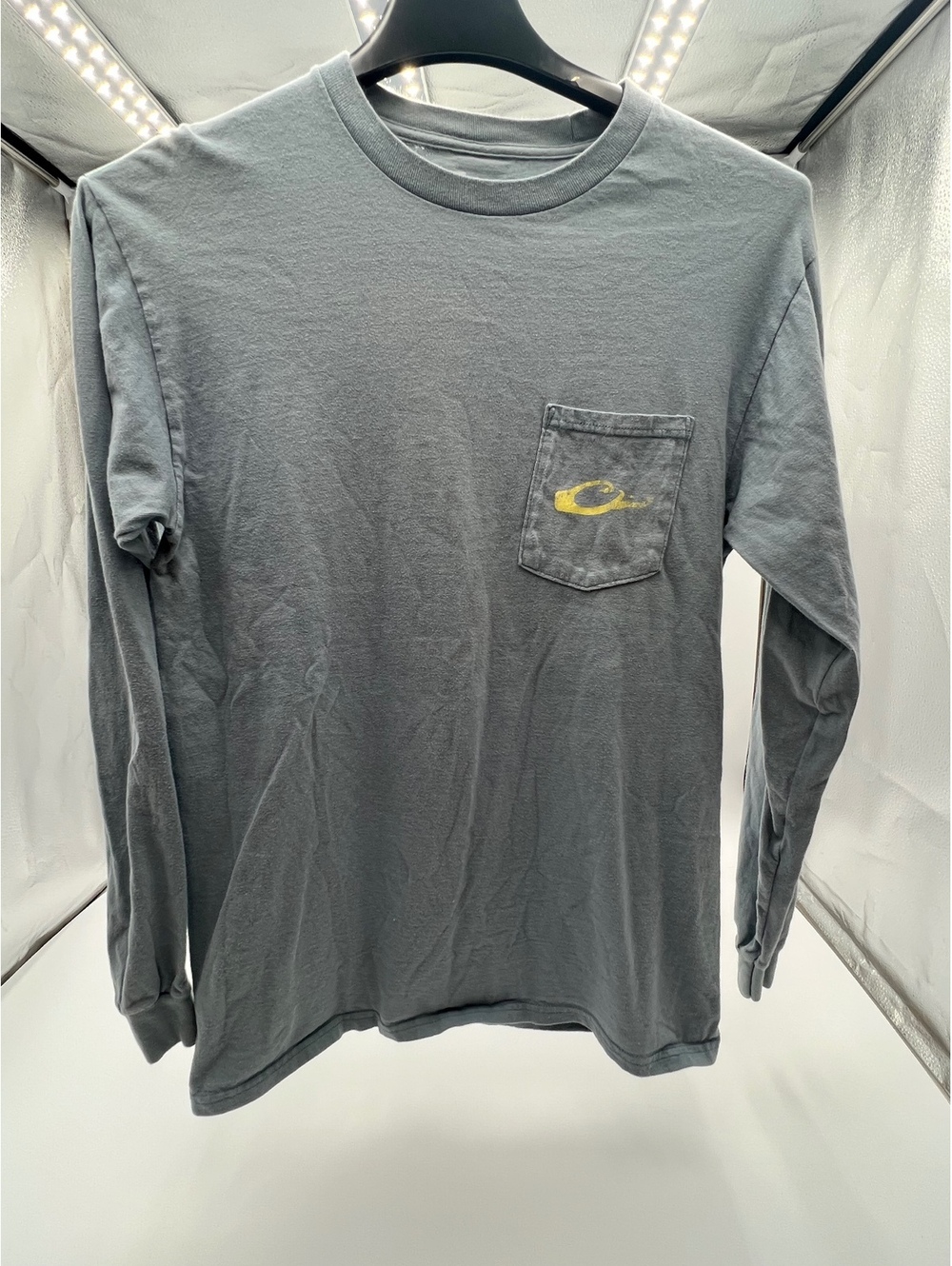 Drake Waterfowl Systems Men’s M Gray Long Sleeve Retriever Hunting Pocket Tee